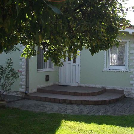 Holiday Home Balatonlelle/Balaton 19117 Exteriör bild