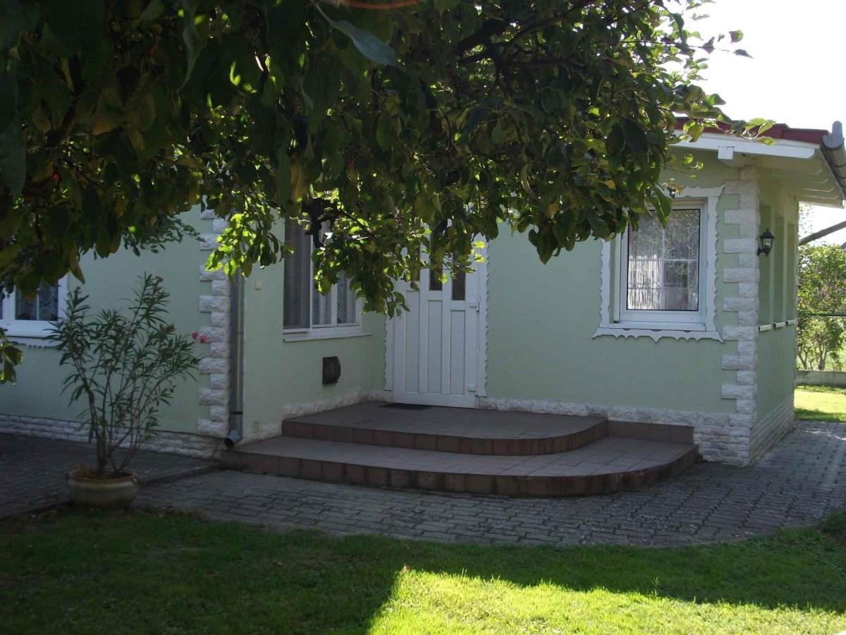 Holiday Home Balatonlelle/Balaton 19117 Exteriör bild